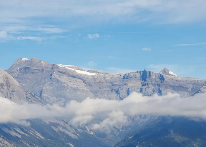 Olympic Fe6 By Interhome * ナンダ